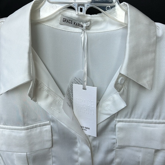 NWT White button down blouse - Picture 2 of 8